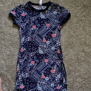 Juniors No Boundaries short sleeve dress.  Sz M